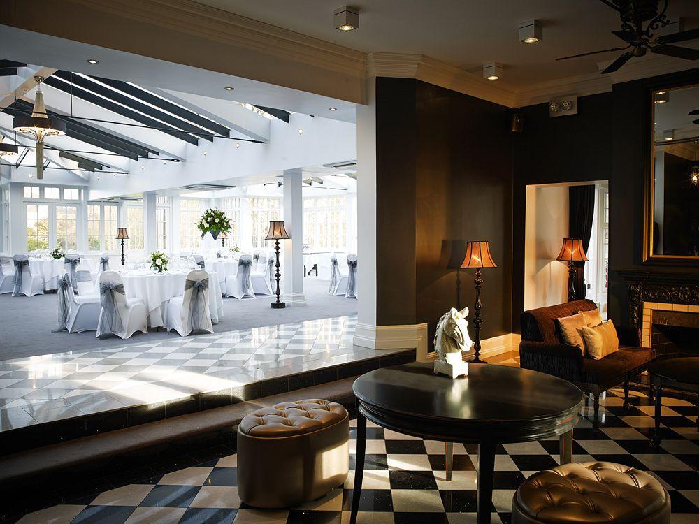 Paddocks House Hotell Newmarket  Exteriör bild