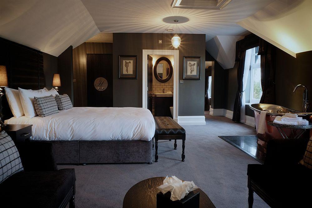 Paddocks House Hotell Newmarket  Exteriör bild