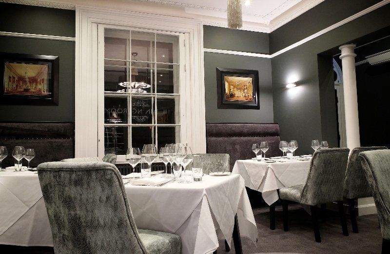 Paddocks House Hotell Newmarket  Exteriör bild